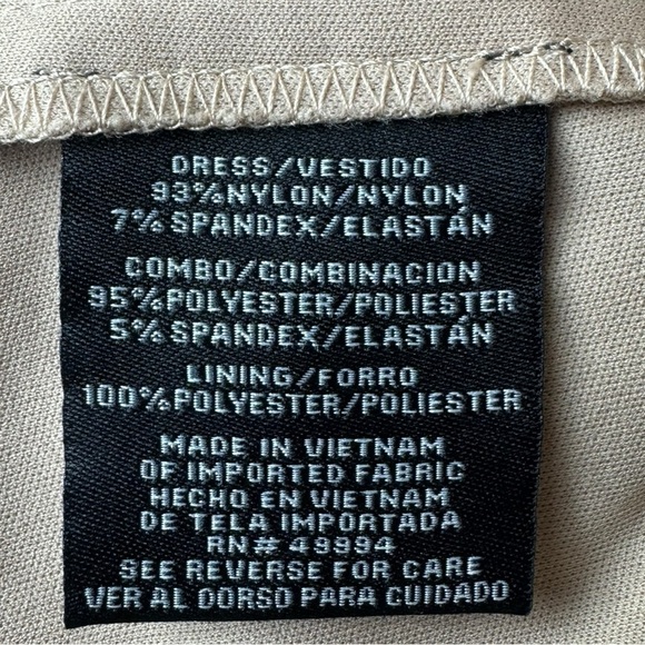 R&M Richards Elegant Black Lace Overlay Sleeveless Sheath Dress Size 8 - Picture 6 of 7